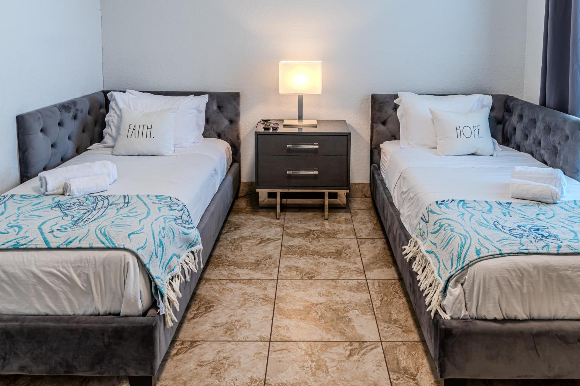 Apartment 3 Bedroom In Tuscana Resort , 15" From Disney Kissimmee Extérieur photo