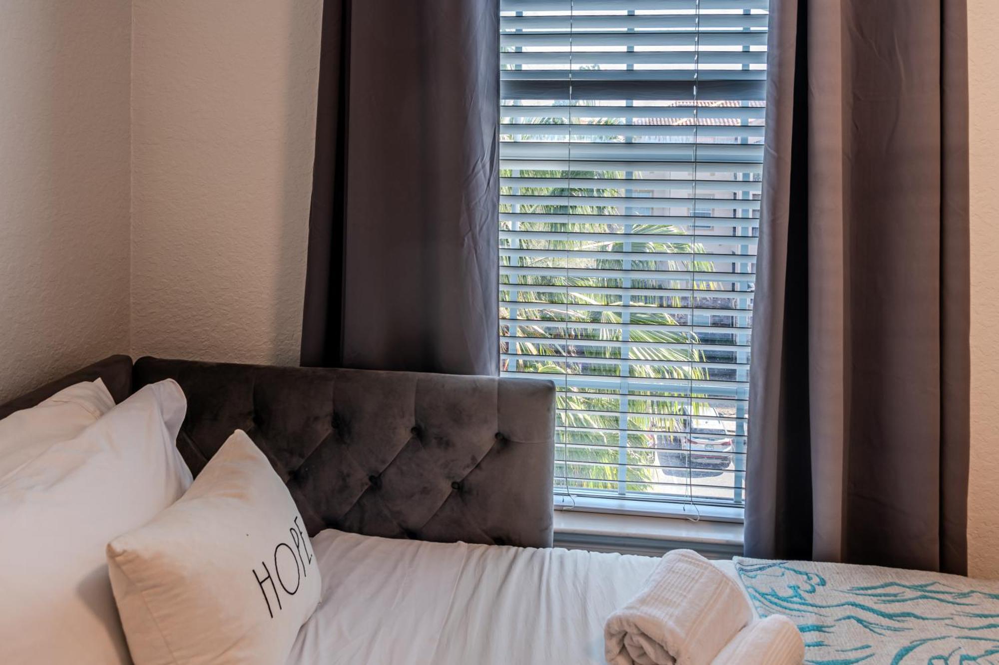 Apartment 3 Bedroom In Tuscana Resort , 15" From Disney Kissimmee Extérieur photo
